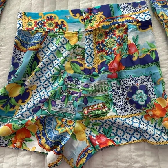 Luli Fama Amafi crop top and high waisted shorts new with tags - Picture 6 of 11